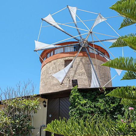 이알리소스 Windmill Renovated 2025 빌라 외부 사진