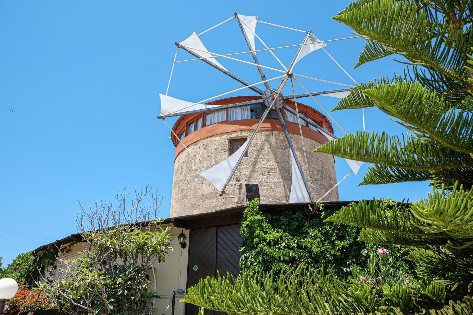 이알리소스 Windmill Renovated 2025 빌라 외부 사진