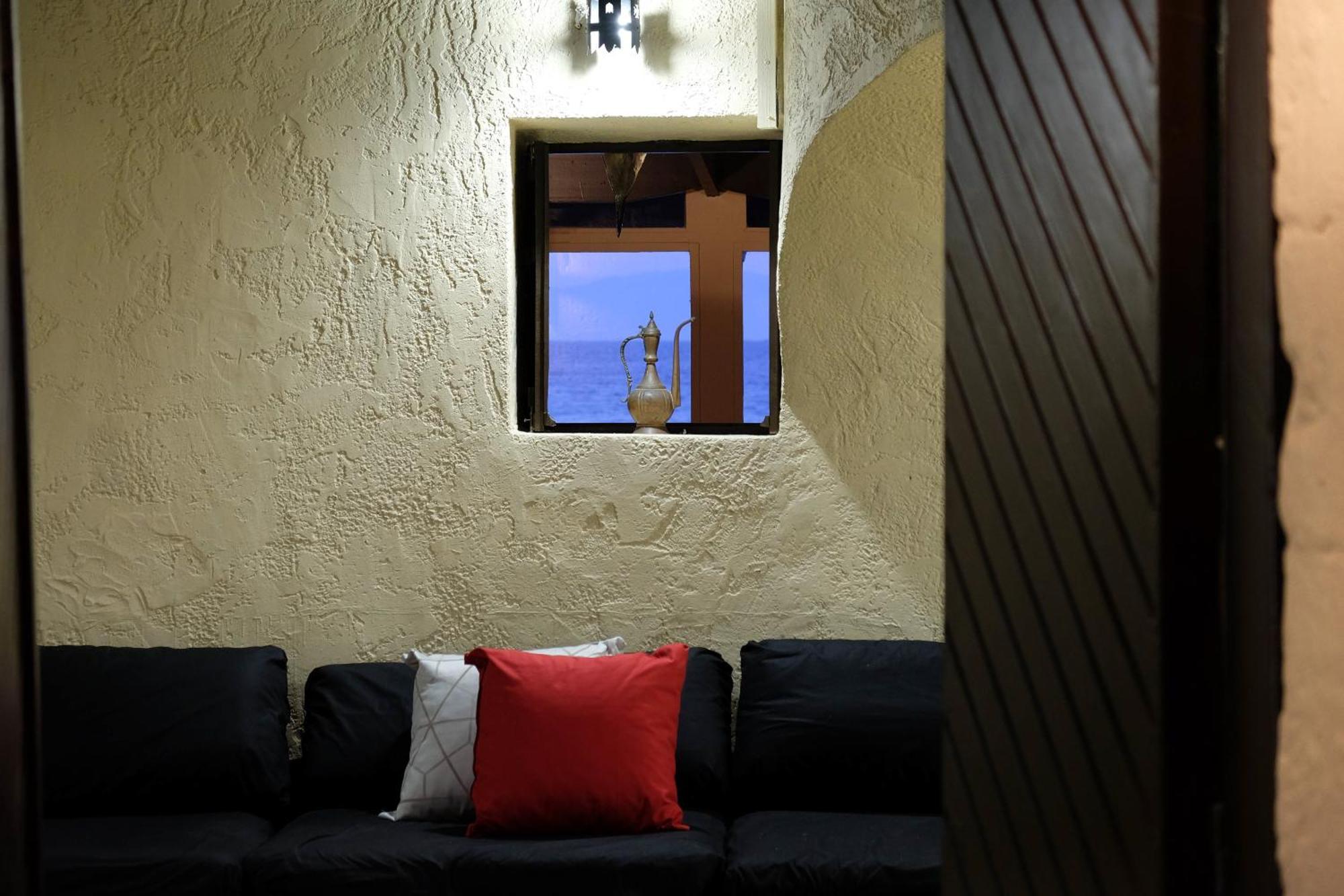 이알리소스 Windmill Renovated 2025 빌라 외부 사진